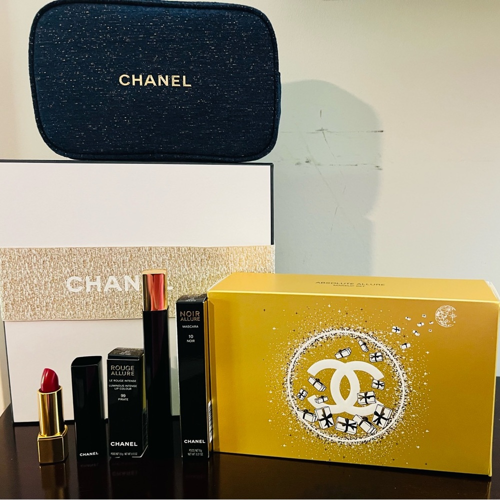 Chanel Absolute Allure makeup set in original box w/Chanel gift box & packaging - Picture 3 of 6